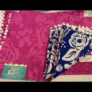 NEW Set of 10 Pioneer Woman Celia Pom Pom Placemats